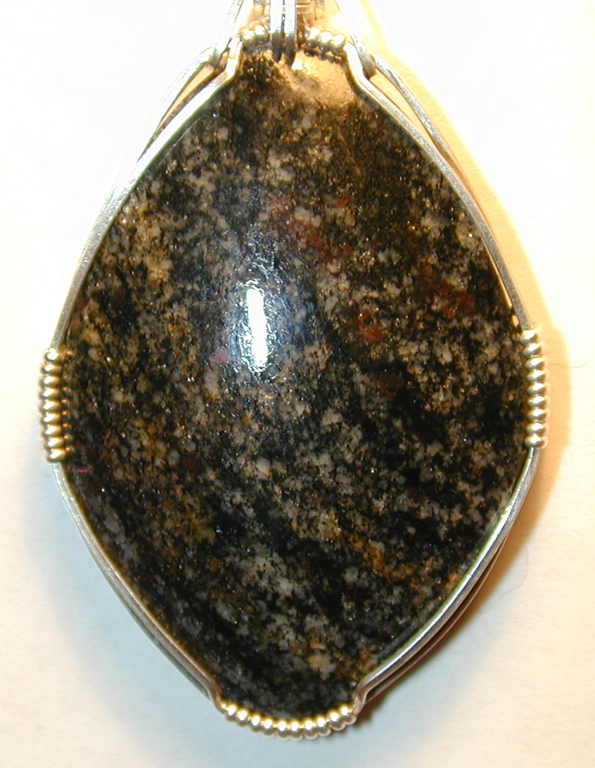 Acasta gneiss pendant - close up